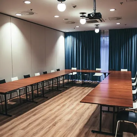 이비스 스타일 발브지히 호텔 3*