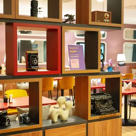 ホテル Ibis Styles ヴァウブジフ