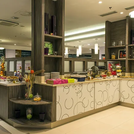 Ibis Styles 3*