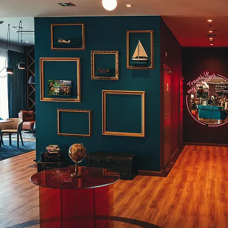 ホテル Ibis Styles 3*