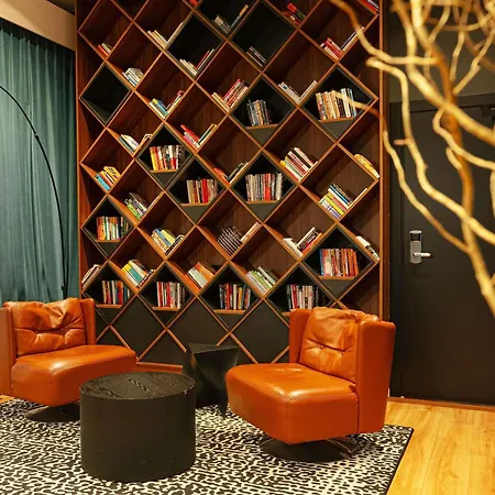 Ibis Styles ヴァウブジフ