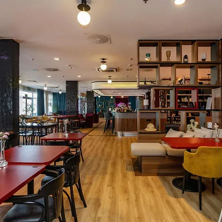Ibis Styles 3*