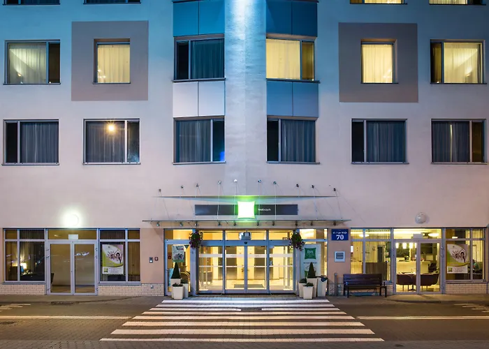 Ibis Styles Отель Валбжих